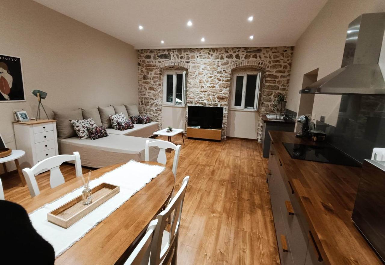 Beau Maison Appartement Corfu (city)